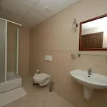 Aparthotel Es 2*