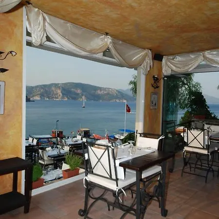 Es Hotel apartamentowy