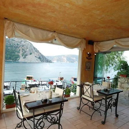 Es Appart hôtel 2*